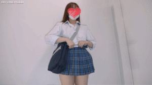 Pcolle PPV [4K]えちえちJK盗撮No.154#青チェ　完全に露出プレイの変態JKが自らま〇こをオイルマッサージで悩殺！