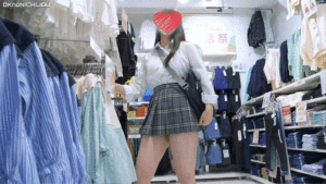 Pcolle PPV [4K]えちえちJK盗撮No.179　もちもちJKの下半身とクソミニから覗くローライズパンティを光量満点で隠し撮り！