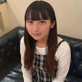 FC2 PPV 4698083【至高の初体験/４K特典】6年間ソフトボール一筋だった18才の初めてを撮影＆中出し♪