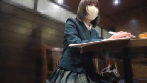 Pcolle PPV カフェで勉強する真面目な受験生　処女疑惑の美少女を大人二人がかりで朝まで中出し種付け祭り　ピース録画で完全同意