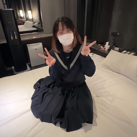 FC2 PPV 4798641【18歳卒業直後に人生初めてのハメ撮り】先月まで着用していた制服を持参して現れたのはテニス部とバレー部を掛け持ちするスポーツ芋女｜初めての快感にうれションで応えるオナニー女でした。