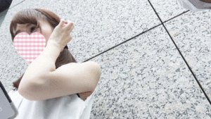 Pcolle PPV【再販】路上でアンケート調査をお願いした可愛い娘に立ったまま股割りしてもらったら壮大な白パンツが見えた