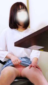 Pcolle PPV クールビューティおねえさんの意外な一面　こっそり僕に、、、