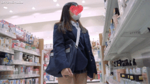 Pcolle PPV [4K]えちえちJK盗撮No.220#赤チェ　恥ずかしくて肉まん隠しちゃうけど丸見えなデカ尻むっちむちJKちゃん！