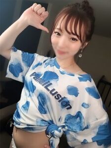 FC2 PPV 4842719 ※初回のみ2980→1490PT※【永久保存版】※数量限定※加●ちゃんに檄似！赤●の人気ガルバ店員さんを潮吹きさせて③連続中出し**ました