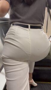 Pcolle PPV【再販】《４K・高画質》 No.1372「終盤の衝撃は今年NO.1！！！最強ヒップの最強美女」