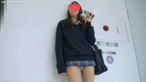 Pcolle PPV [4K]えちえちJK盗撮No.233#ノーパン　スレンダーJKがまさかのノーパンで登場！お尻丸出しの椅子で超接写