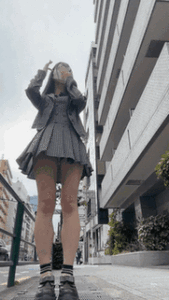 Pcolle PPV キャバ嬢のミニスカが風でめくれてぱんつ全開になってるところとか見たくない？おへそまでめくれてちゃってるw